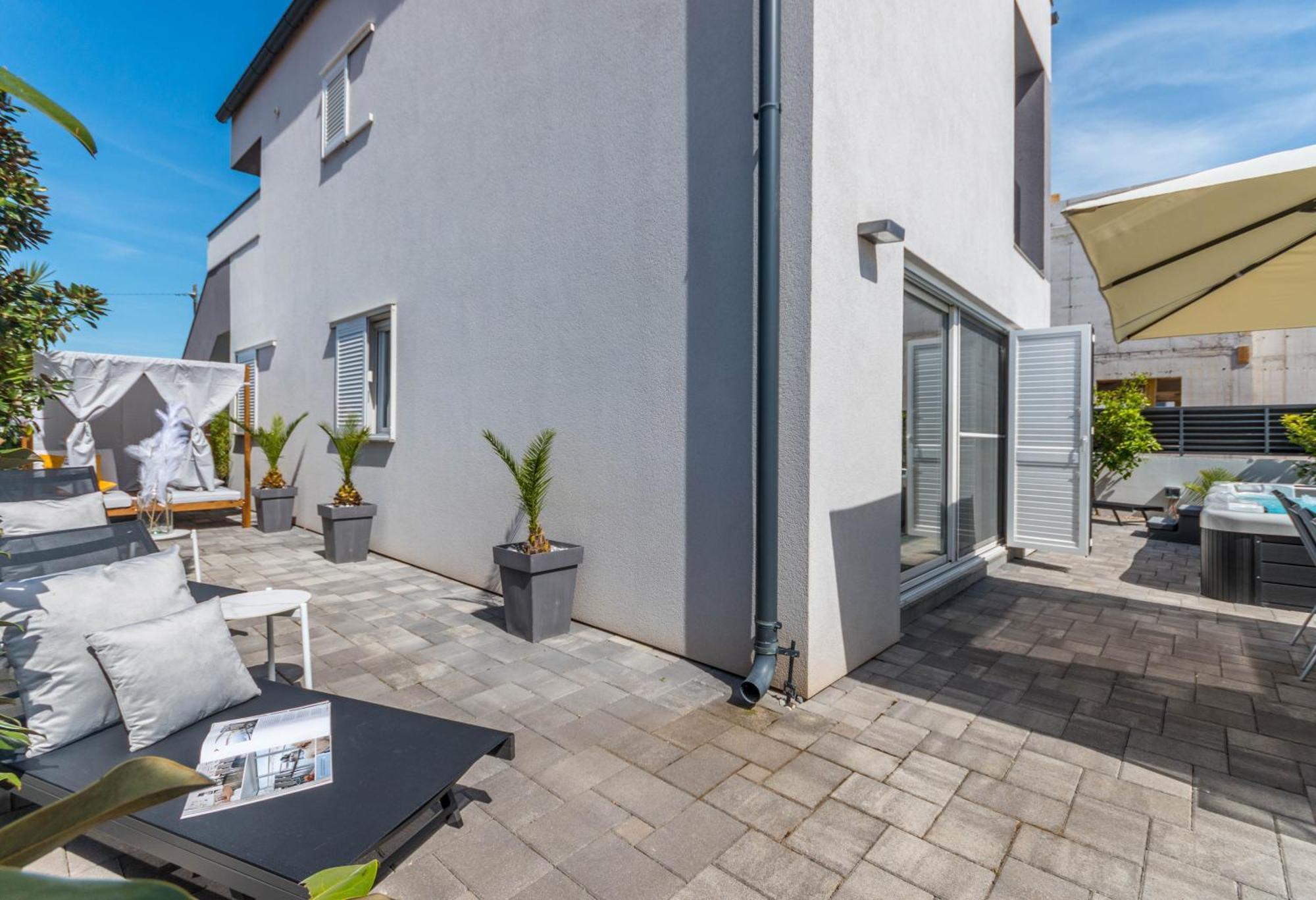 House With Pool Ledenko Apartment Biograd Na Moru Exterior foto